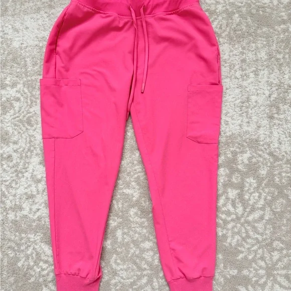 Mandala performance azalea *discontinued* v neck top and jogger scrub set - Picture 5 of 8